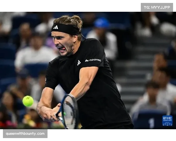 兹维列夫在巴黎大师赛逆转梅德韦杰夫,成功晋级四强席位